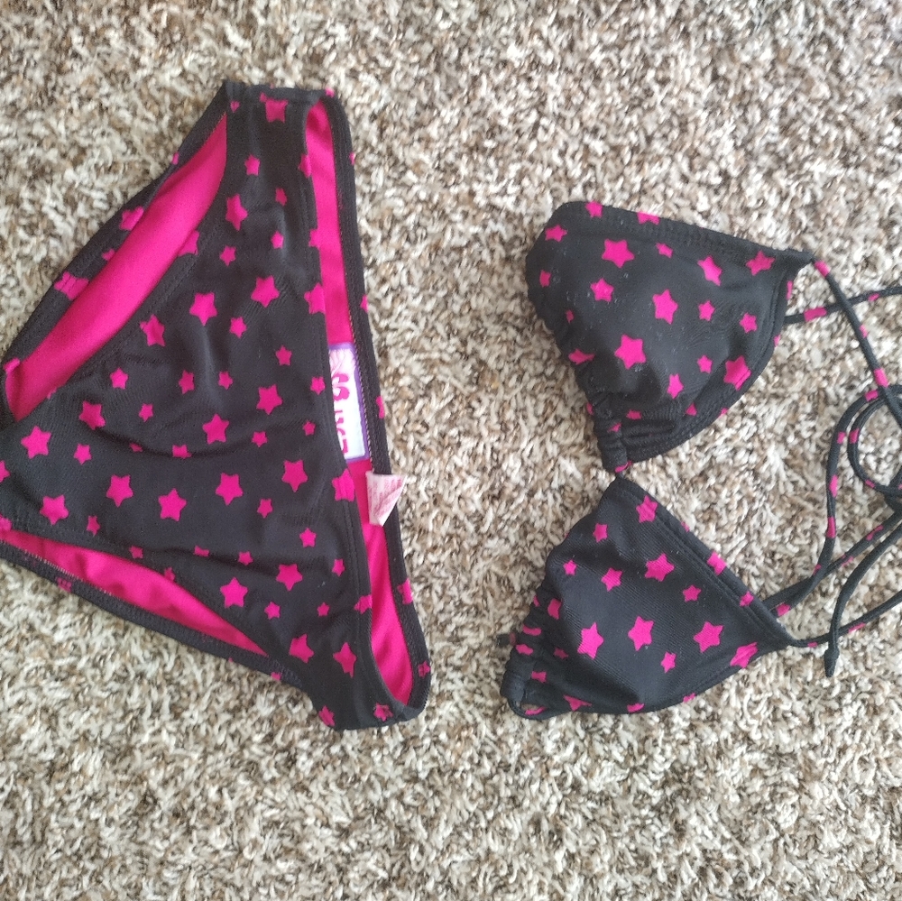 Bathing suit - Picture 1 of 2